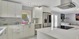 2321 SE 15th St Gallery 9