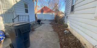 3BR SINGLE FAMILY HOME, FULL BASEMENT, GREAT YARD, PARKING, GARAGE Gallery 3