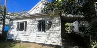 1118 Van Buren Street Gallery 2