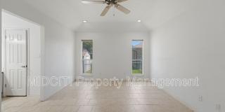1233 Hollyhock Ln Gallery 22