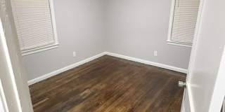 Beautifully Updated 4 bedroom 2 bath Gallery 13