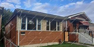 8922 South Lowe Avenue Gallery 1