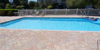 Spacious 2-Bedroom, 2-Bath Villa with Pond Views and Garage in Largo! Gallery 4