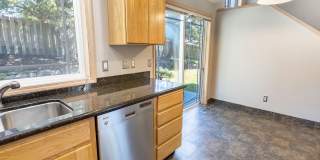 Fort Stevens Home 3 Bedroom, 2 Bath Gallery 11