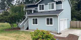 Beautiful 5 Bedroom Home in Coupeville! Pet Friendly! Gallery 1