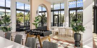 Intro Burbank Gallery 15