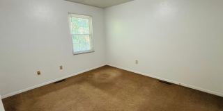 2 Bedroom, 1.5 Bath Townhouse Gallery 11