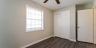 2377 Napoleon Avenue Gallery 8