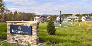 Hudson on Nine Gallery 1