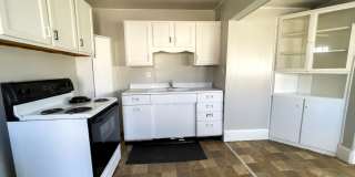 For Rent: 2401 S Mulberry St. 2 Bedroom 1 Bathroom Home Coming Soon! New Flooring! Gallery 22