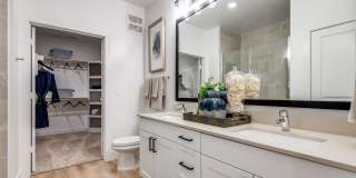 Vero McKinney Gallery 27