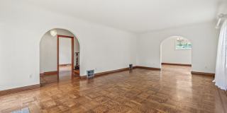 4208 51st Ave NE 4208 51st Ave NE Gallery 5