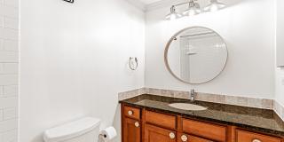 Cozy Studio in Cheesman Park, with Washer and Dryer in Unit Gallery 10