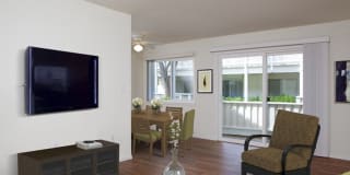 Eaves Creekside Gallery 14