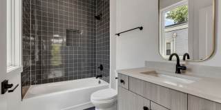 Stunning Salemtown Townhome With Fenced In Yard Stunning Salemtown Townhome With Fenced In Yard Gallery 19