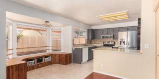 819 W KYLE Court Gallery 15