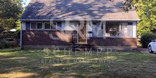 Updated 4BR with two living spaces in Hikes Point **Available Now** Gallery 1