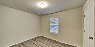 Very Nice 3 Bedroom 2 Bath Home in Yukon Schools. Gallery 15