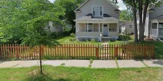 Stunning 5 Bedroom, 2 Bathroom Home in Minneapolis! Available 3/1/2026-Section 8 Accepted Gallery 1