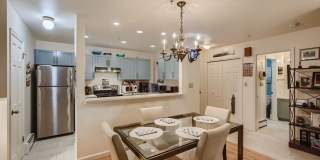 Ideal Downtown 1 BDR Close to Shops & Trails Gallery 13