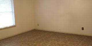 Welcome home to 8003 Chestnut Manor! Gallery 7