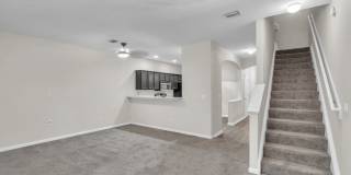 3 bedroom/ 2.5 bathroom townhome near the airport! Gallery 10