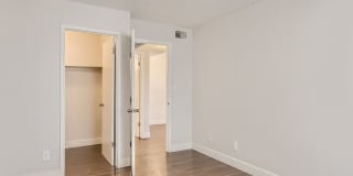 Ava Park Gallery 23