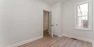 7 S 53RD Street Gallery 21