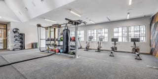 Laurel Apartments Gallery 17