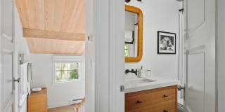 50 Cliff Avenue Gallery 22