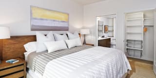 The Residences on Jamboree Gallery 20