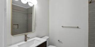 4638 North Hamilton Avenue Gallery 6