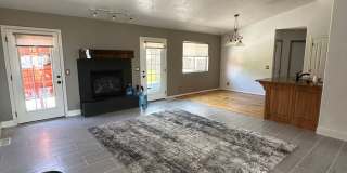 Charming home Gallery 21