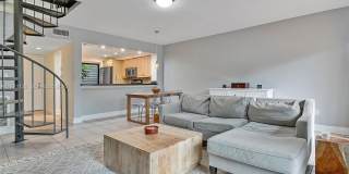 515 NE 38th St Gallery 31