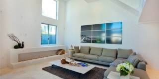914 5th Street Gallery 2
