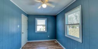 137 W Johnson Ave Gallery 25