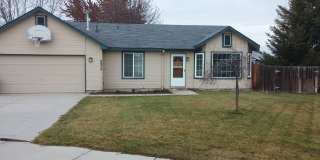 Charming Home with Huge Backyard! Gallery 1