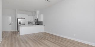 1009 Northside Drive Gallery 30