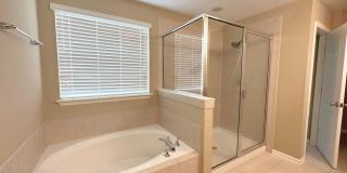 Stunning and Spacious Mandarin Beauty! Stunning and Spacious Mandarin Beauty! Gallery 23
