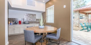 Trailside Apartments Gallery 29