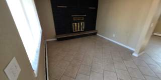 Charming 3BR Triplex  in Aurora Gallery 11