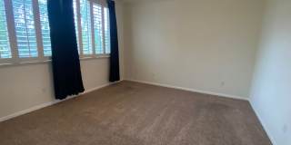 CLEAN AND SPACIOUS 4 BED, 2.5 BATH WITH COVERED BACK PATIO AND LUSH LANDSCAPING IN WESTLAKE COMMUNITY CLEAN AND SPACIOUS 4 BED, 2.5 BATH WITH COVERED BACK PATIO AND LUSH LANDSCAPING IN WESTLAKE COMMUNITY Gallery 15