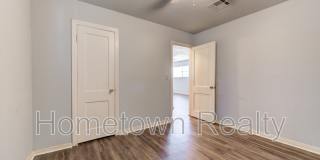 9809 N McKinley Avenue Gallery 22