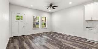 1221 W Johnson Street Gallery 5