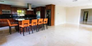 6384 SW 31st St Gallery 7