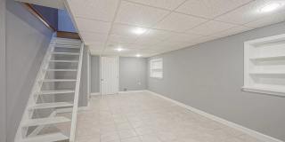 2648 Mole St. Gallery 14