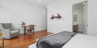 128 S Aberdeen Street Gallery 18