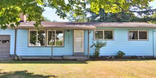 Large Renovated Home with Big Yard! Gallery 1