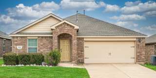 1412 Meadow Creek Drive Gallery 1