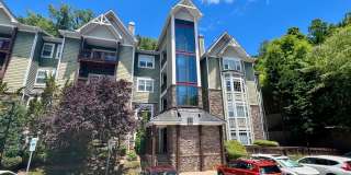 3-Bed, 2-Bath Condo with Garage! Gallery 1